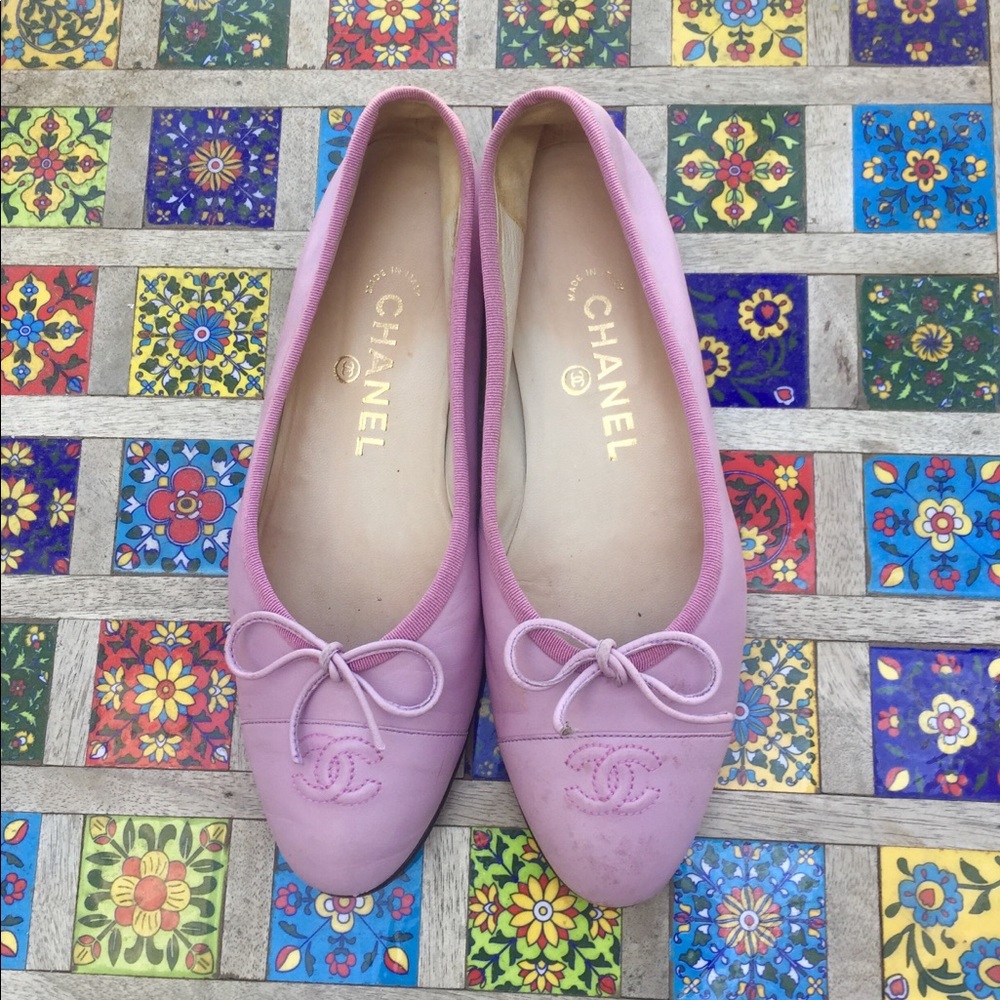 Chanel unique color